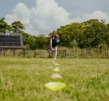 Spellen uitzetten sportveld